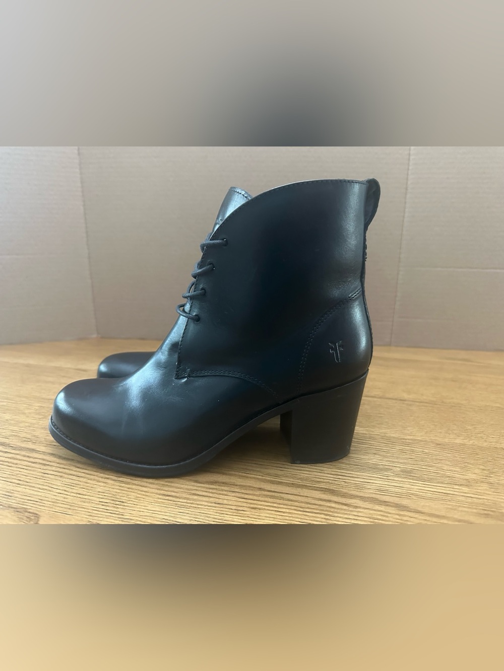 FRYE Black Leather Lace-Up Chukka Heeled Ankle Boots - Size 8